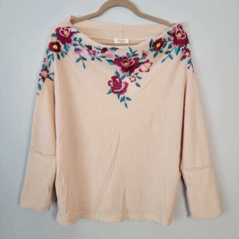 Umgee Floral Embroidered Waffle Knit Tan Top NEW Size M Cottage Artsy Feminine